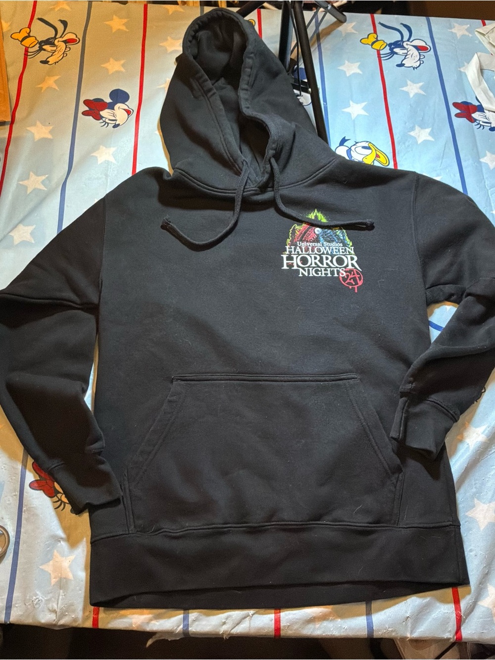Universal studios halloween horror nights 2024 hoodie adult size medium